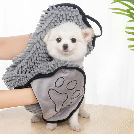 Quick-Dry Microfiber Dog Towel with Hand Pockets – Perfect for Large Pets!