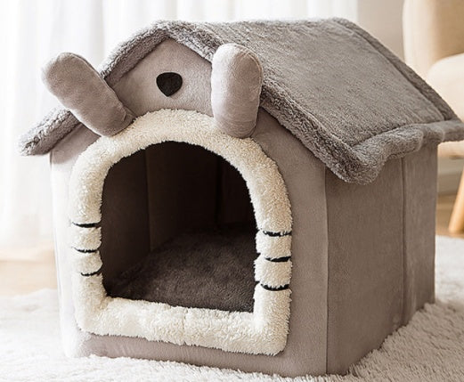 Cozy Foldable Dog House – Warm & Enclosed Bed for Pets This Winter!